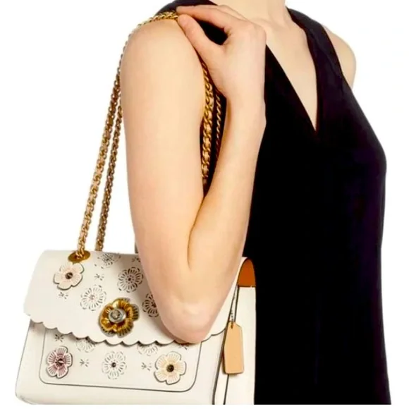 🎉HP🎉 COACH Parker Small Shoulder Bag - Picture 4 of 17